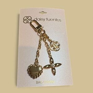 Daisy Fuentes Gold Key Holder with Heart and Flower Charms